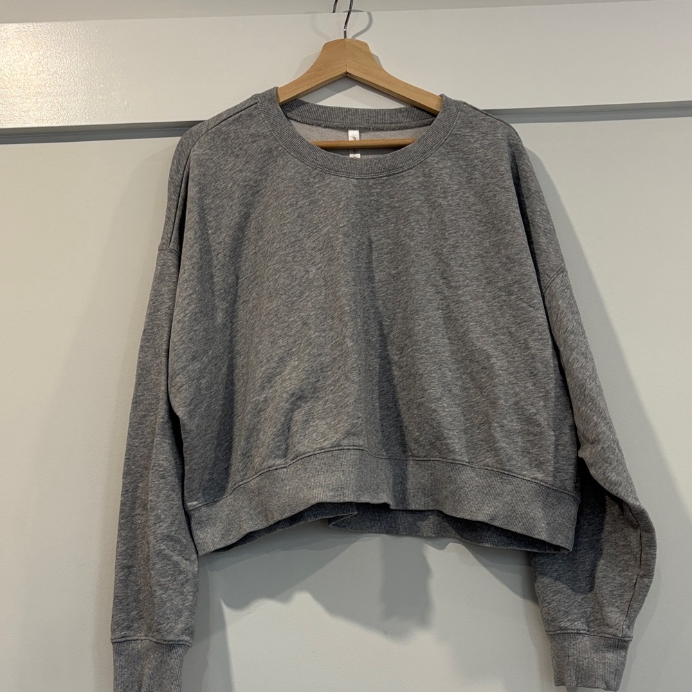 Fabletics Gray Women's Cropped Sweatshirt